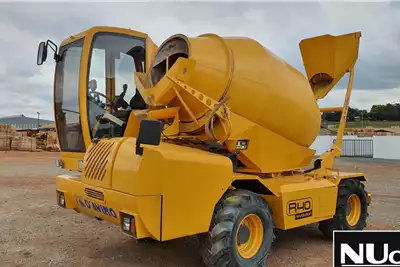 Concrete Mixer D'AVINO R40 REVOLUTION 4X4 SELF LOADING CONCRETE M 2013