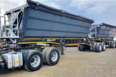 Trailers 45 CUBE SIDE TIPPER AFRIT 2017