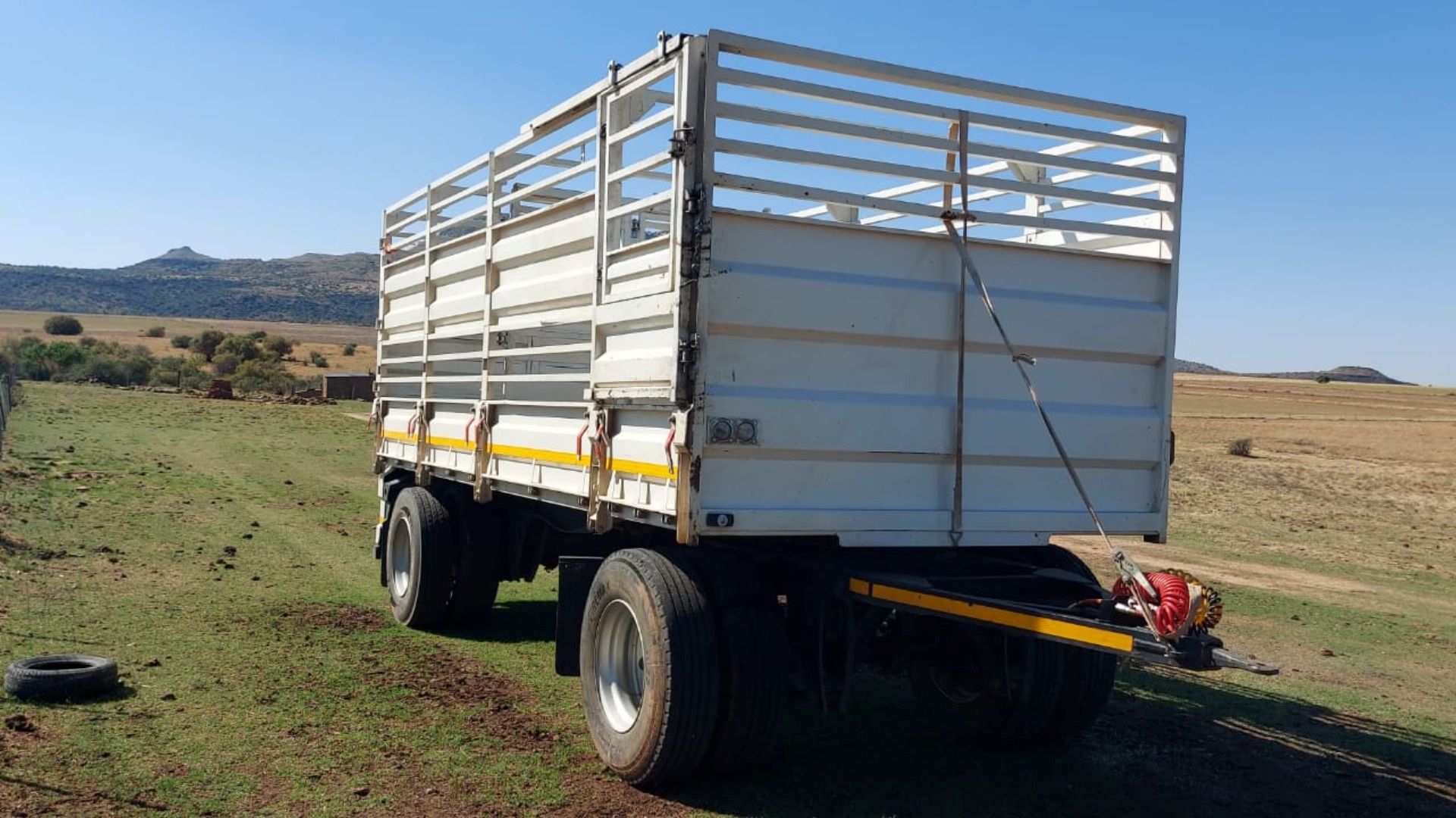 Custom Cattle trailer Toro Double Deck With Removal Grain Sides 2020 for sale by Motus Isuzu Bloemfontein | Truck & Trailer Marketplaces