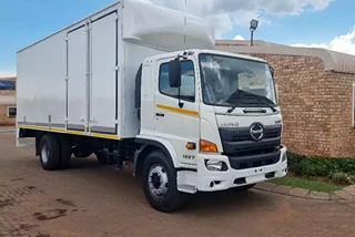 Box Trucks 2019 HINO 500 1627