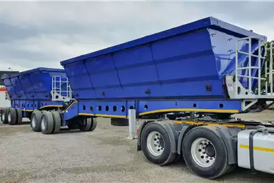 Afrit Trailers Side tipper AFRIT 45 CUBE SIDE TIPPER 2018 for sale by ZA Trucks and Trailers Sales | Truck & Trailer Marketplaces