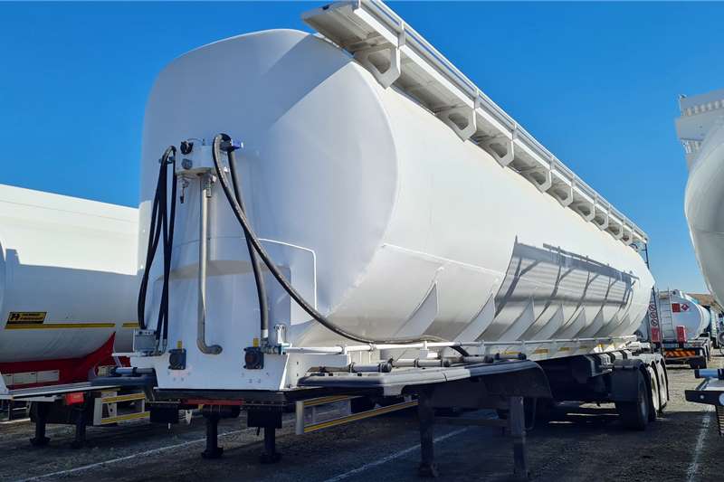 Henred Trailers Auger bulk trailer Auger bulk tanker 2012