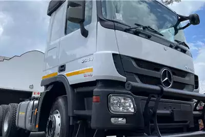 Truck Tractors Mercedes-Benz Actros 3344 2018