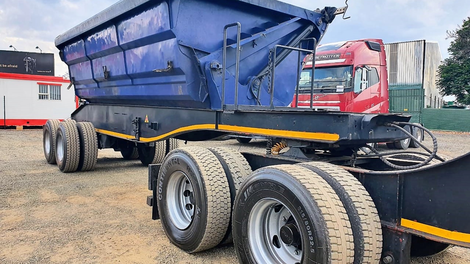SA Truck Bodies Trailers Side tipper 25 CUBE SIDE TIPPER TRAILER SA TRUCK BODIES 2015 for sale by ZA Trucks and Trailers Sales | Truck & Trailer Marketplaces