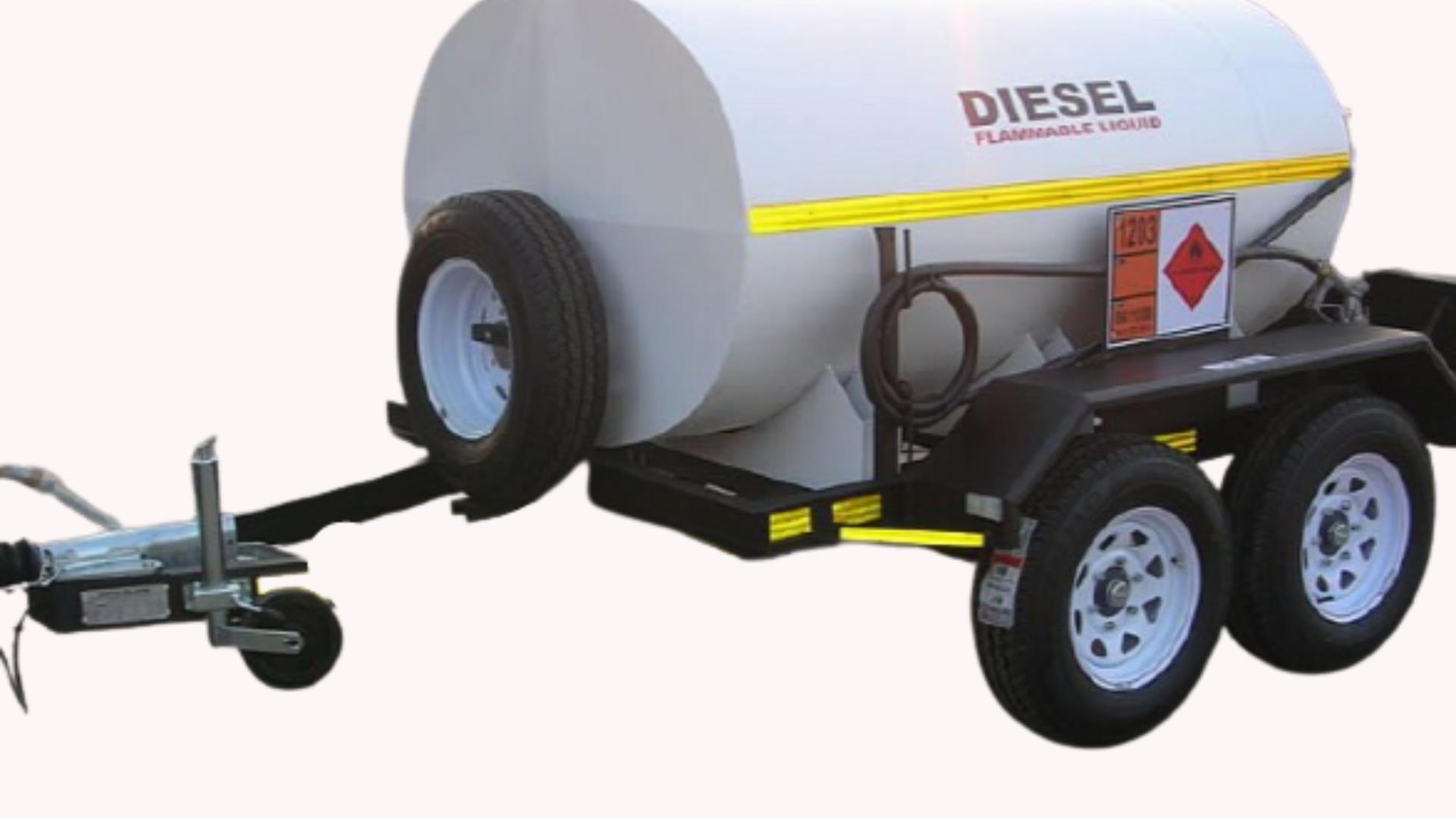 Custom Diesel bowser trailer 3000 Litre Mild Steel Diesel KZN 2022 for sale by Jikelele Tankers and Trailers   | Truck & Trailer Marketplaces