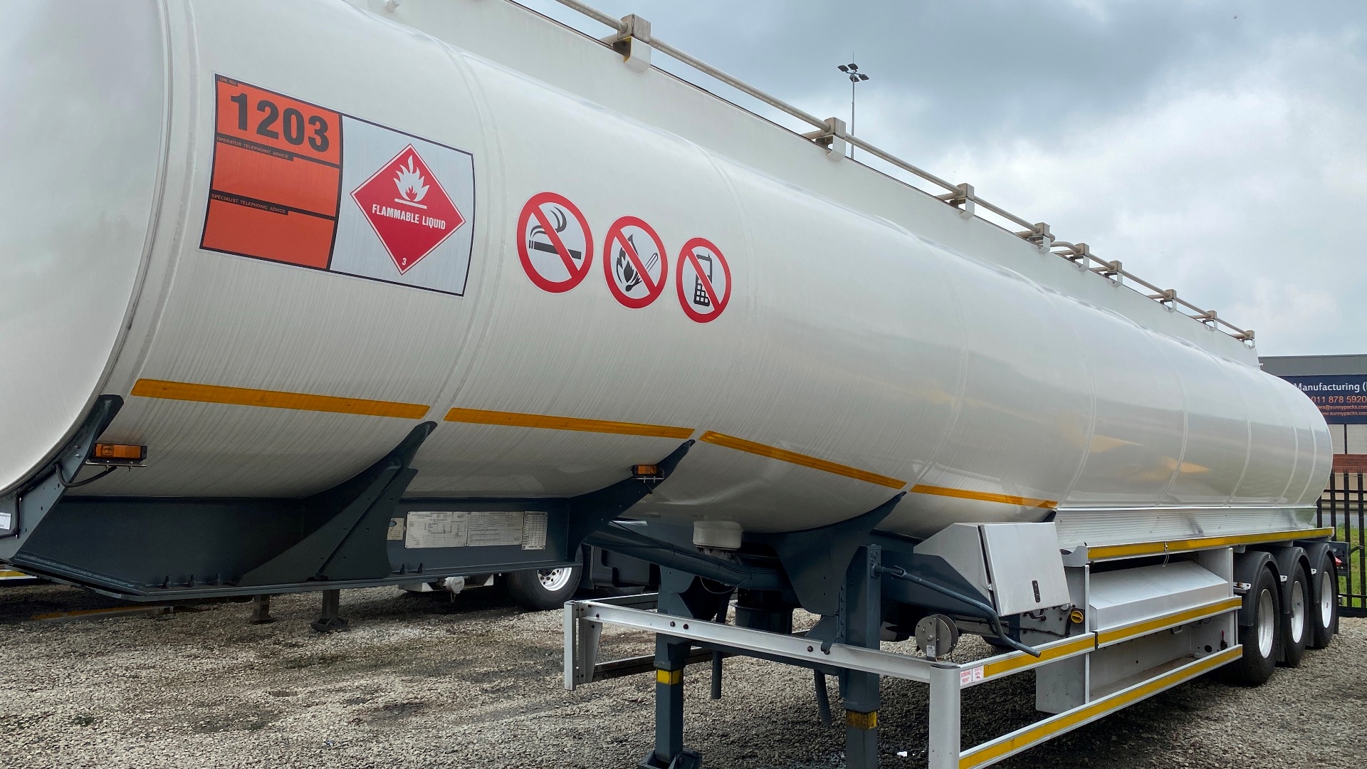 GRW Fuel tanker 2015   GRW 49 000 Litres Fuel Tanker 2015 for sale by Manmar Truck And Trailer | Truck & Trailer Marketplaces