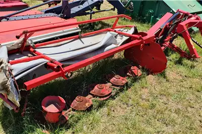 Lely Haymaking and silage Disc mowers Lely 5 tol disc mower 2014 for sale by Sturgess Agricultural | AgriMag Marketplace