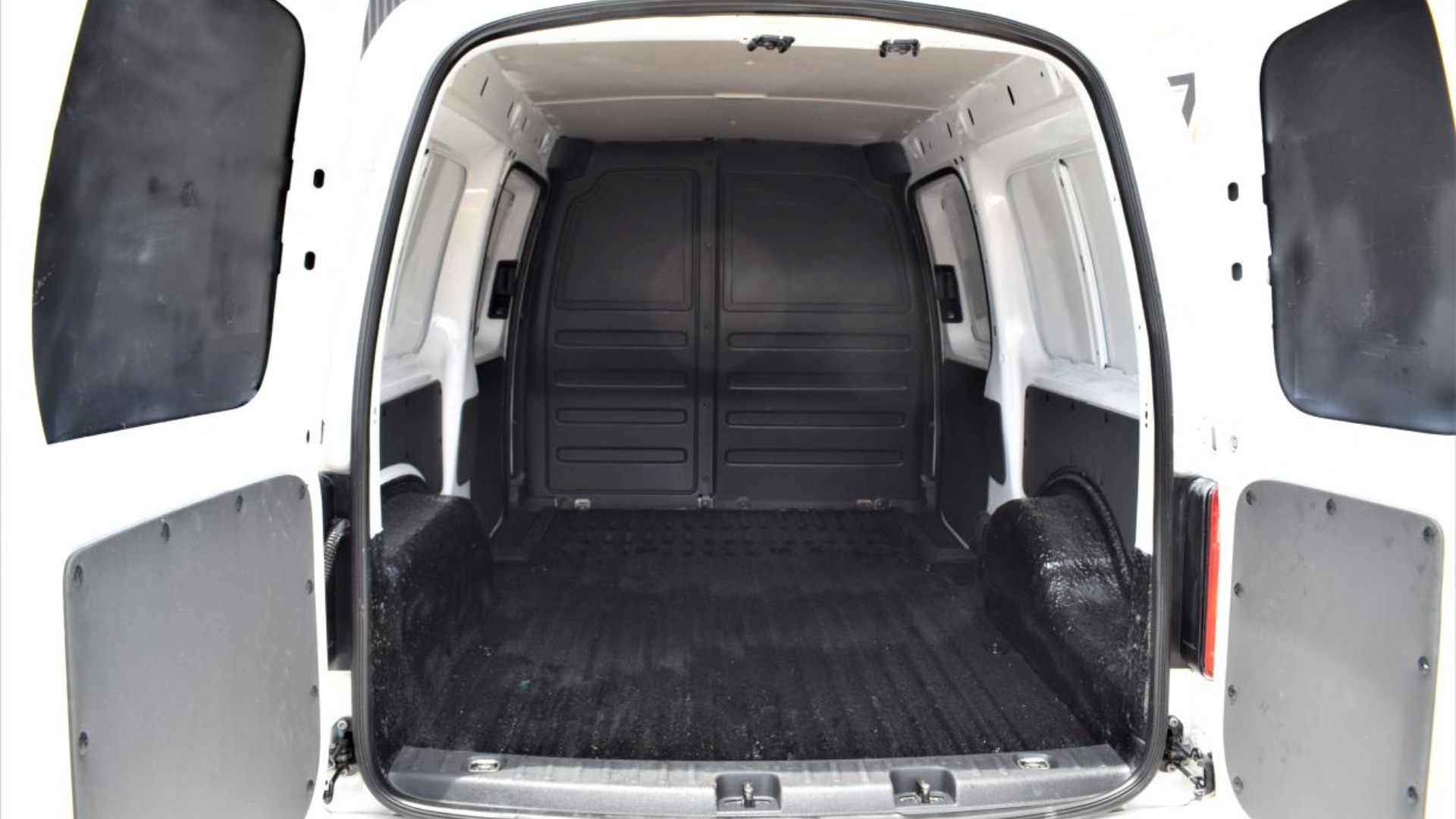 VW LDVs & panel vans Caddy Maxi 2.0 TDI (81kW) Panel Van 2018 for sale by Pristine Motors Trucks | Truck & Trailer Marketplaces