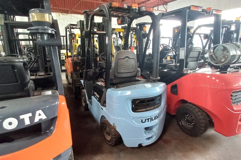 Utilev Forklifts Diesel forklift UT18P 2011 for sale by Forklift Exchange | Truck & Trailer Marketplace