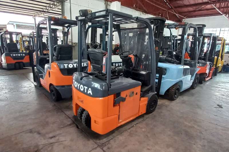 Toyota Forklifts Electric forklift 8 FBE15 2015