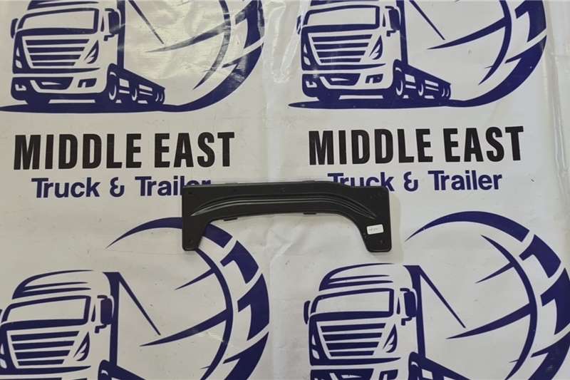 Volvo Truck spares and parts Body Volvo FH V.4 Right Side Middle Footstep Metal Fend for sale by Middle East Truck and Trailer   | Truck & Trailer Marketplace