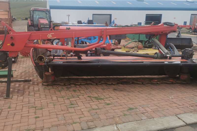 Haymaking and silage Vicon 540 used mower, excellent condition, towable for sale by Genius Landbou Import and Export | AgriMag Marketplace