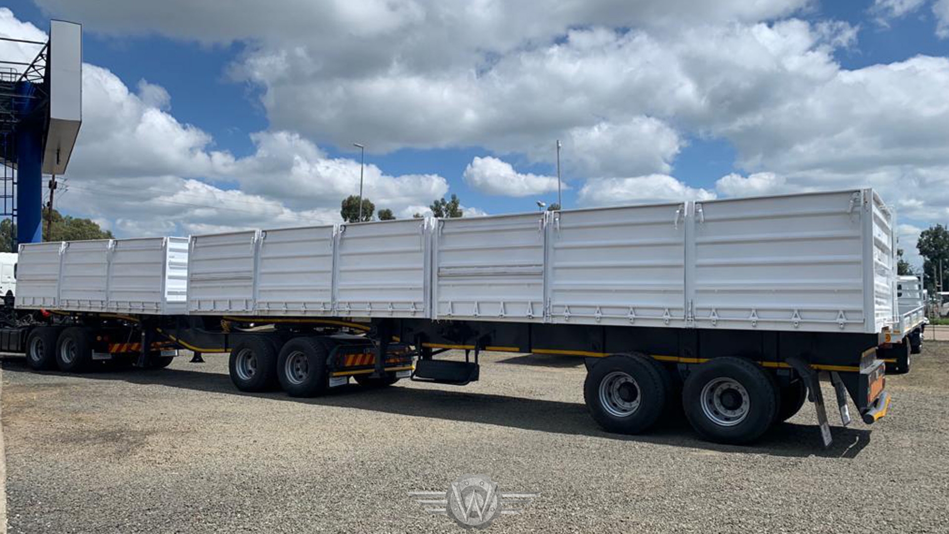 SA Truck Bodies Trailers Mass Side Superlink Tipping Trailer 2009 for sale by Wolff Autohaus | Truck & Trailer Marketplaces