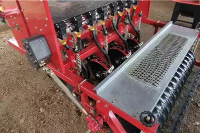 Other Planting and seeding equipment Row planters 8 Row Fine Seed Planter for sale by N1 Tractors | AgriMag Marketplace