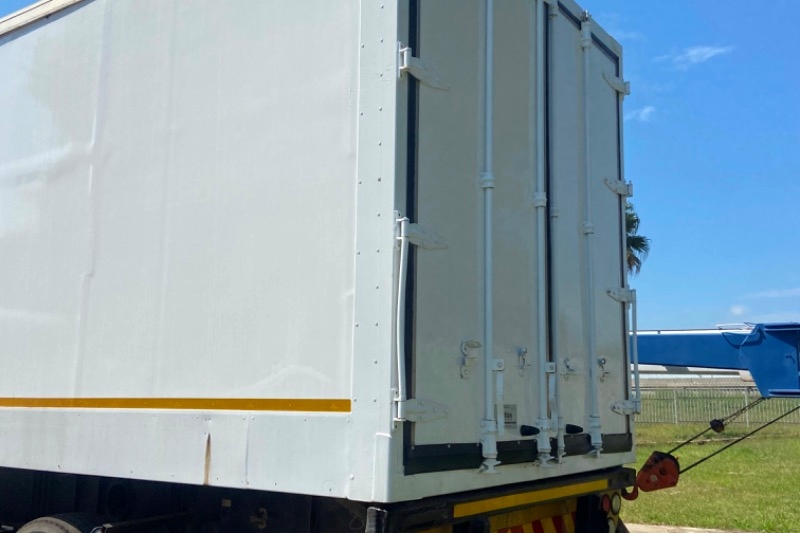Afrit Trailers SERCO T/A REFRIDGERATED TRAILER AND VECTOR CARRIER 2009 for sale by Lionel Trucks     | Truck & Trailer Marketplaces