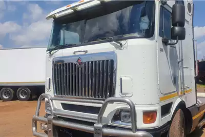 International Truck tractors Double axle 9800i / midroof 2012 for sale by Platinum Truck Centre | Truck & Trailer Marketplace