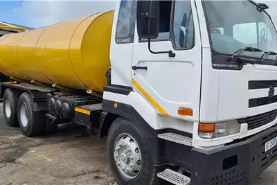 Nissan Water bowser trucks Nissan Diesel UD440 6x4 16000 ltr stripping for sale by Ocean Used Spares KZN | Truck & Trailer Marketplace