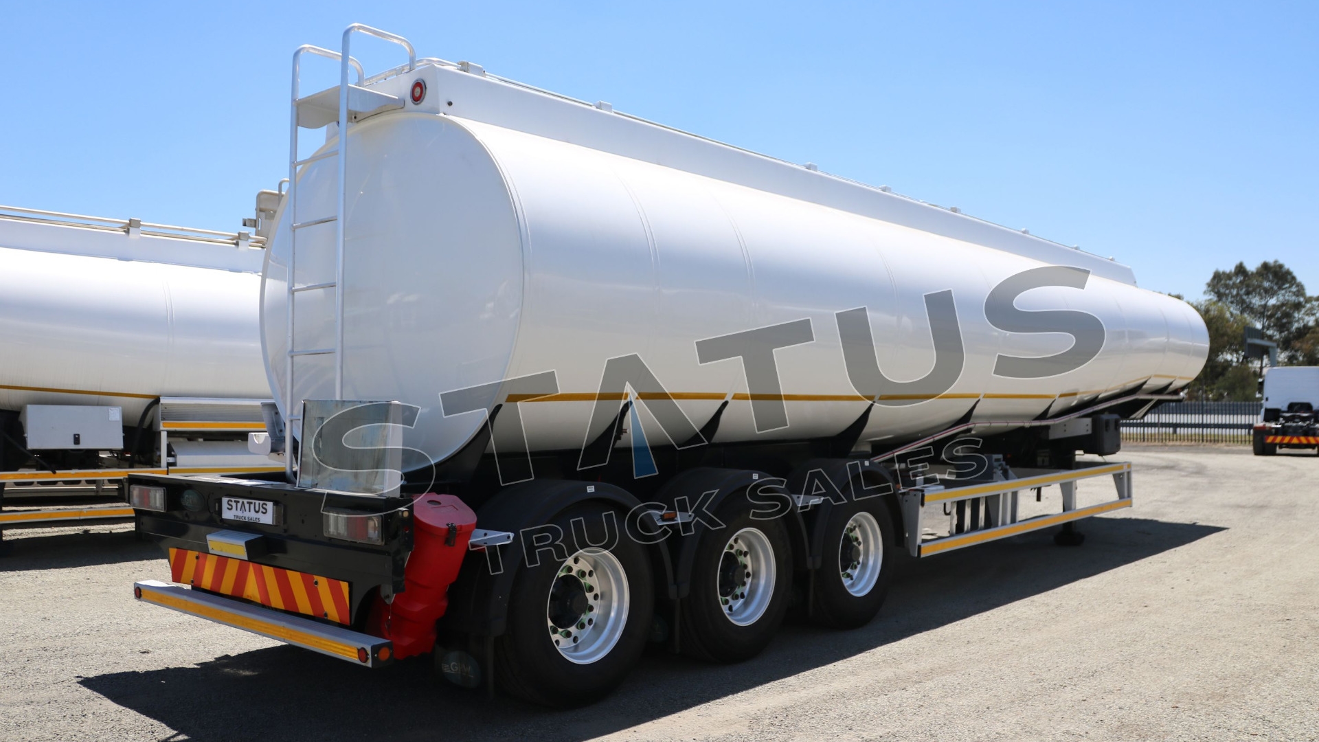 GRW Fuel tanker 2015 GRW 50000L  Tri Axle Aluminium Fuel Tanker 2015 for sale by Status Truck Sales | Truck & Trailer Marketplaces