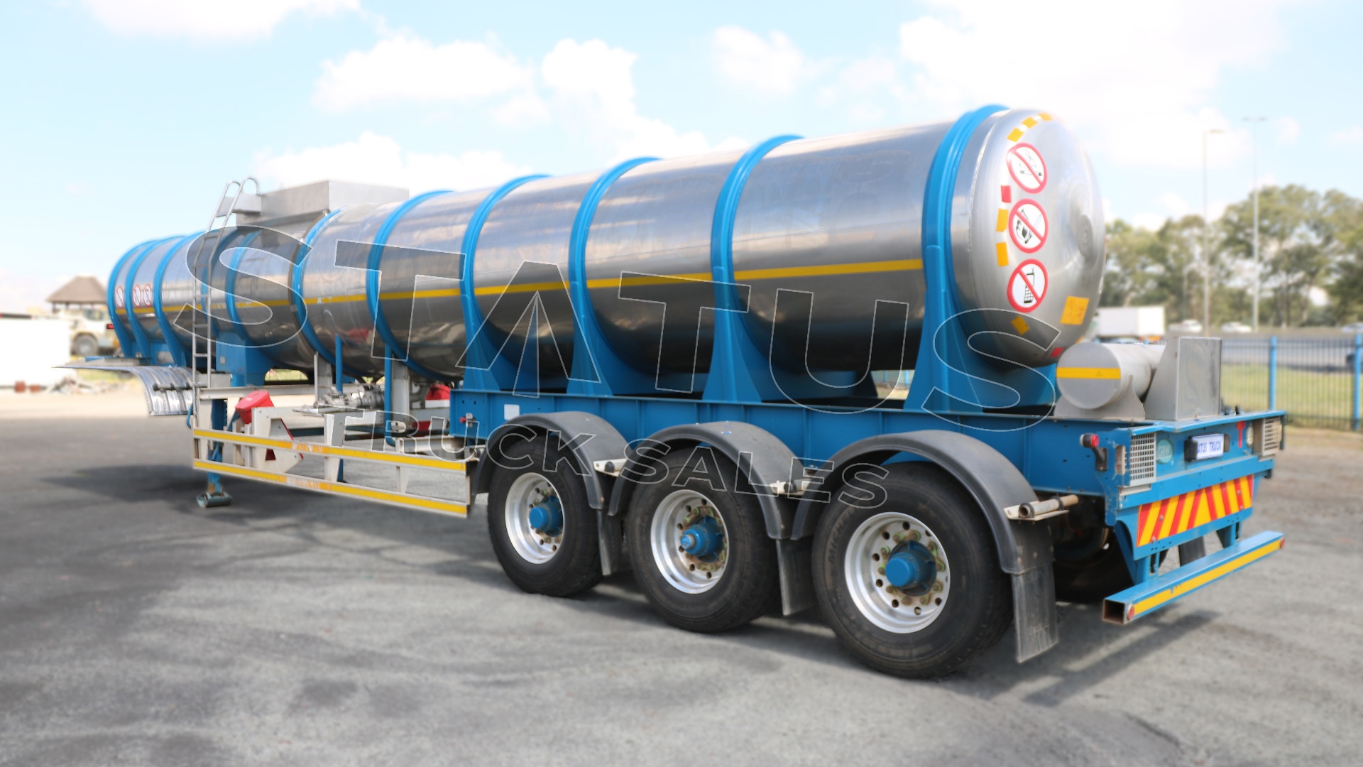 GRW Fuel tanker GRW 22m³ Tri   Axle Acid Tanker 2019 2019 for sale by Status Truck Sales | Truck & Trailer Marketplaces