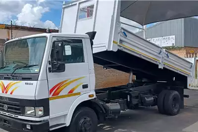 Tipper Trucks LPT 813 EX2  (4  ton 3m3 tipper truck) 2023