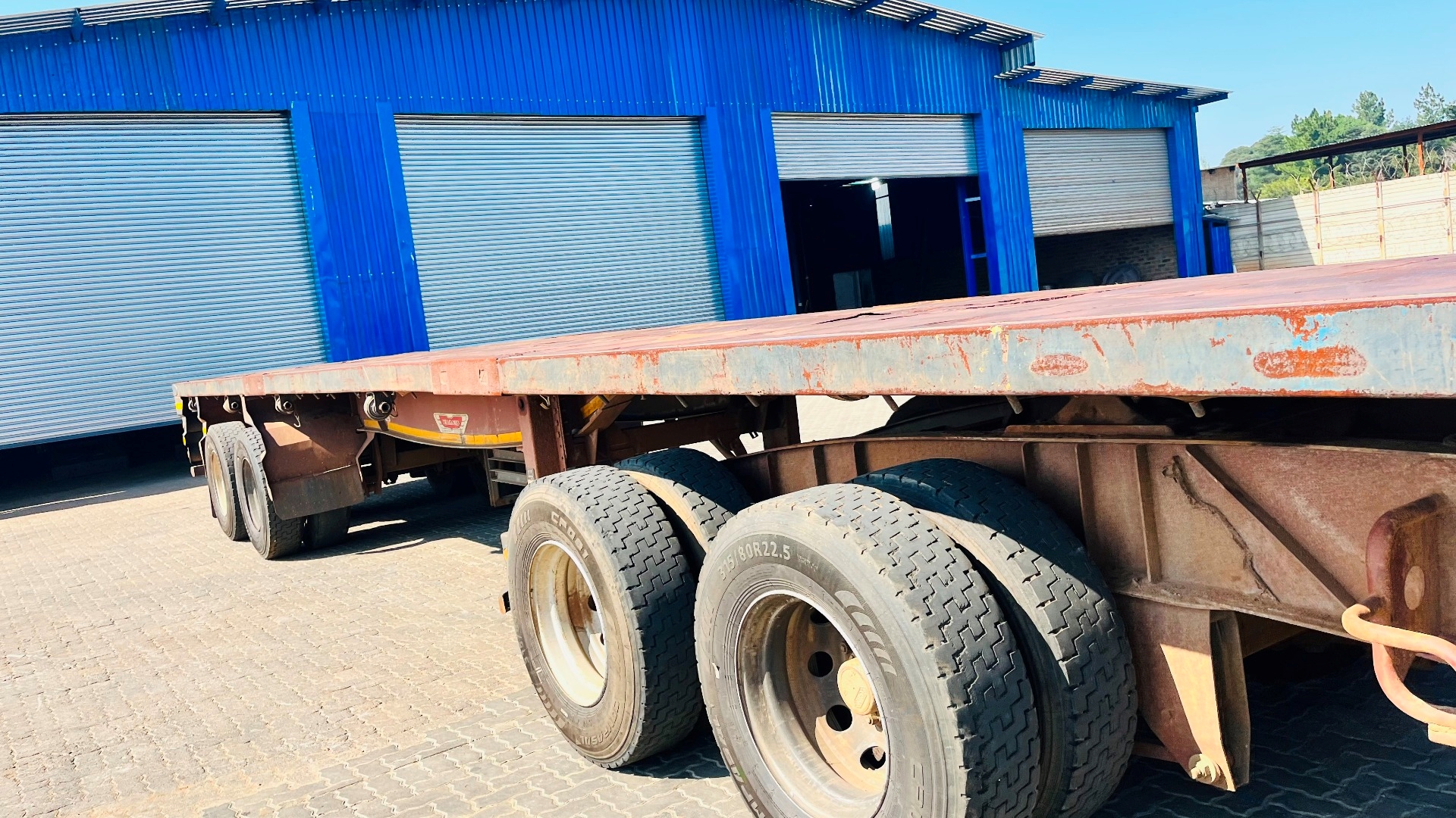 Trailord Trailers Flat deck SUPER LINK FLAT DECK 2005 for sale by Pomona Road Truck Sales | Truck & Trailer Marketplaces
