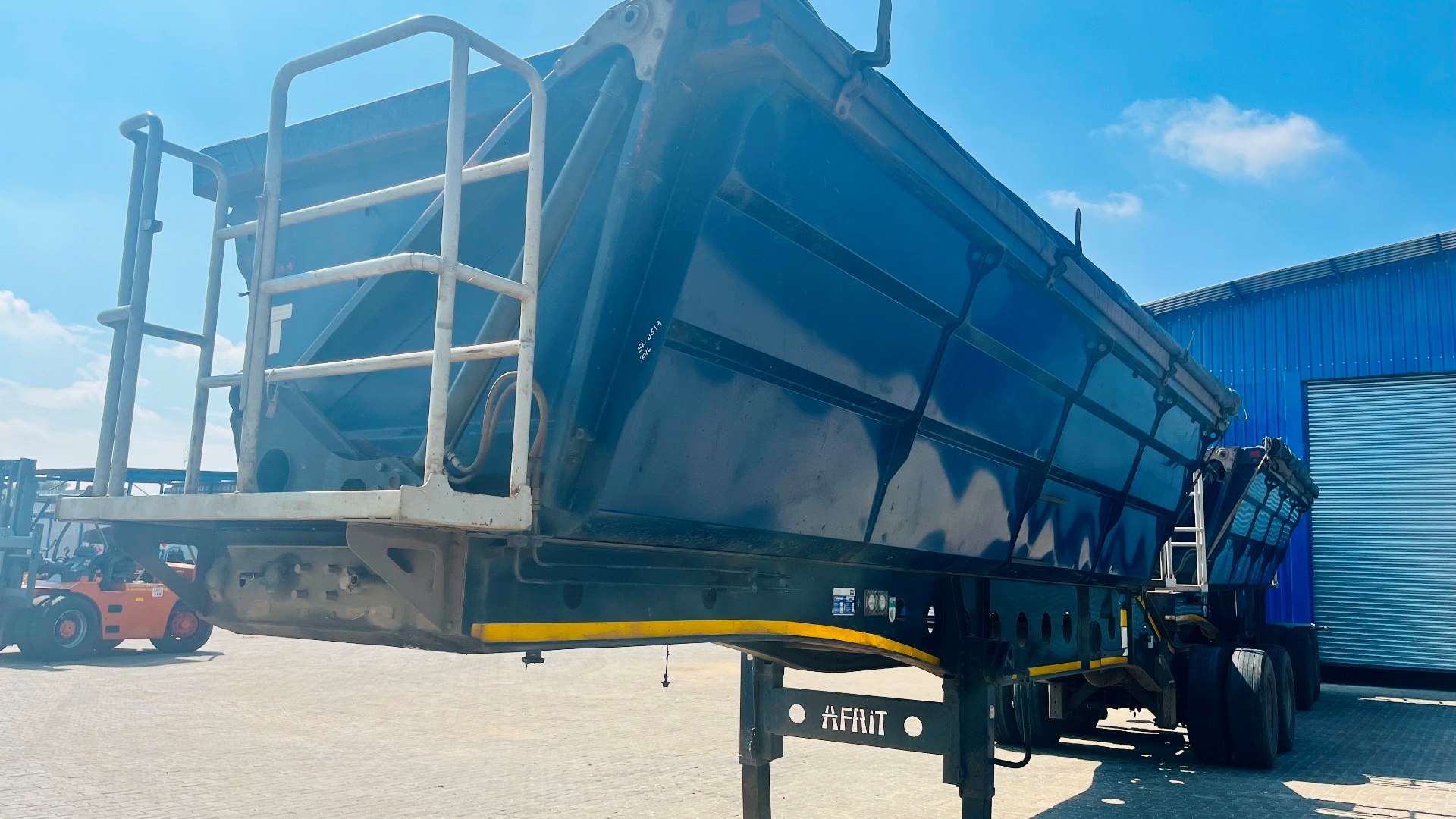 Afrit Trailers Side tipper SUPER LINK SIDE TIPPER 2016 for sale by Pomona Road Truck Sales | Truck & Trailer Marketplaces