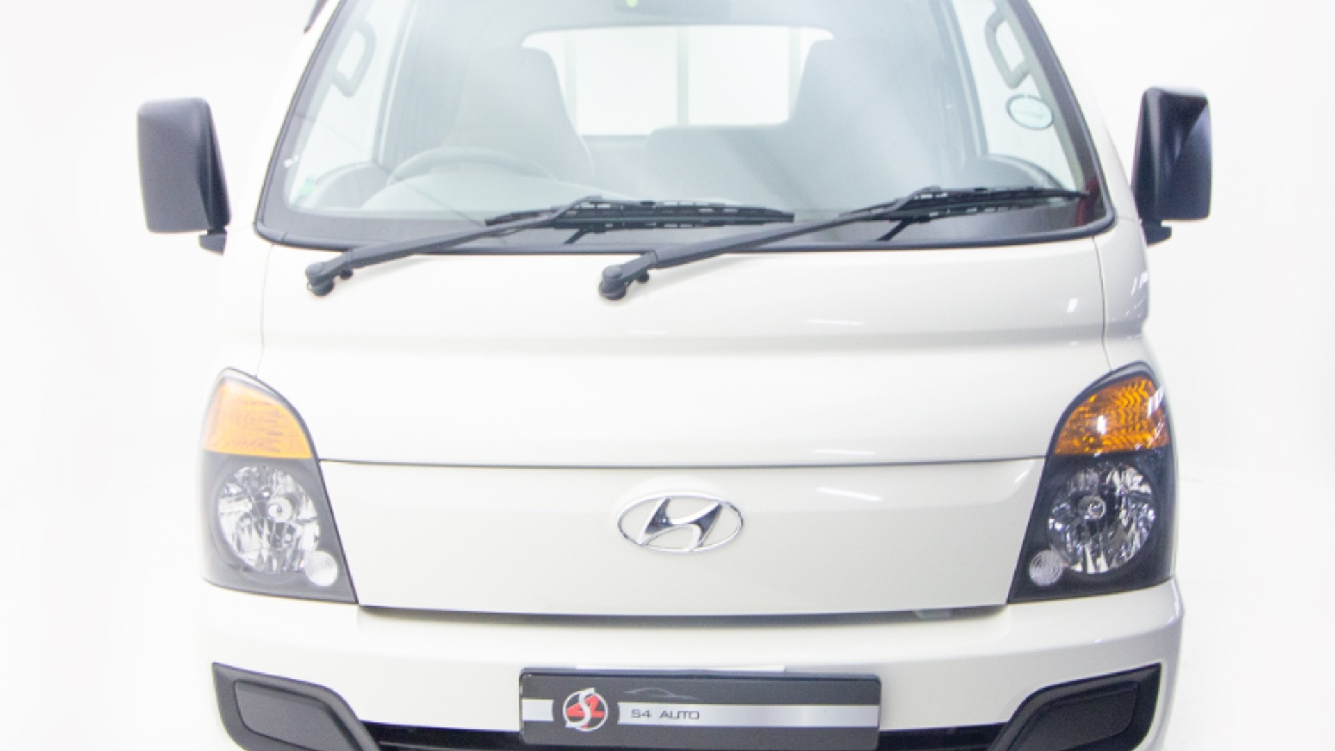 Hyundai LDVs & panel vans H100 2.6D DROPSIDE 2019 for sale by S4 Auto | Truck & Trailer Marketplaces
