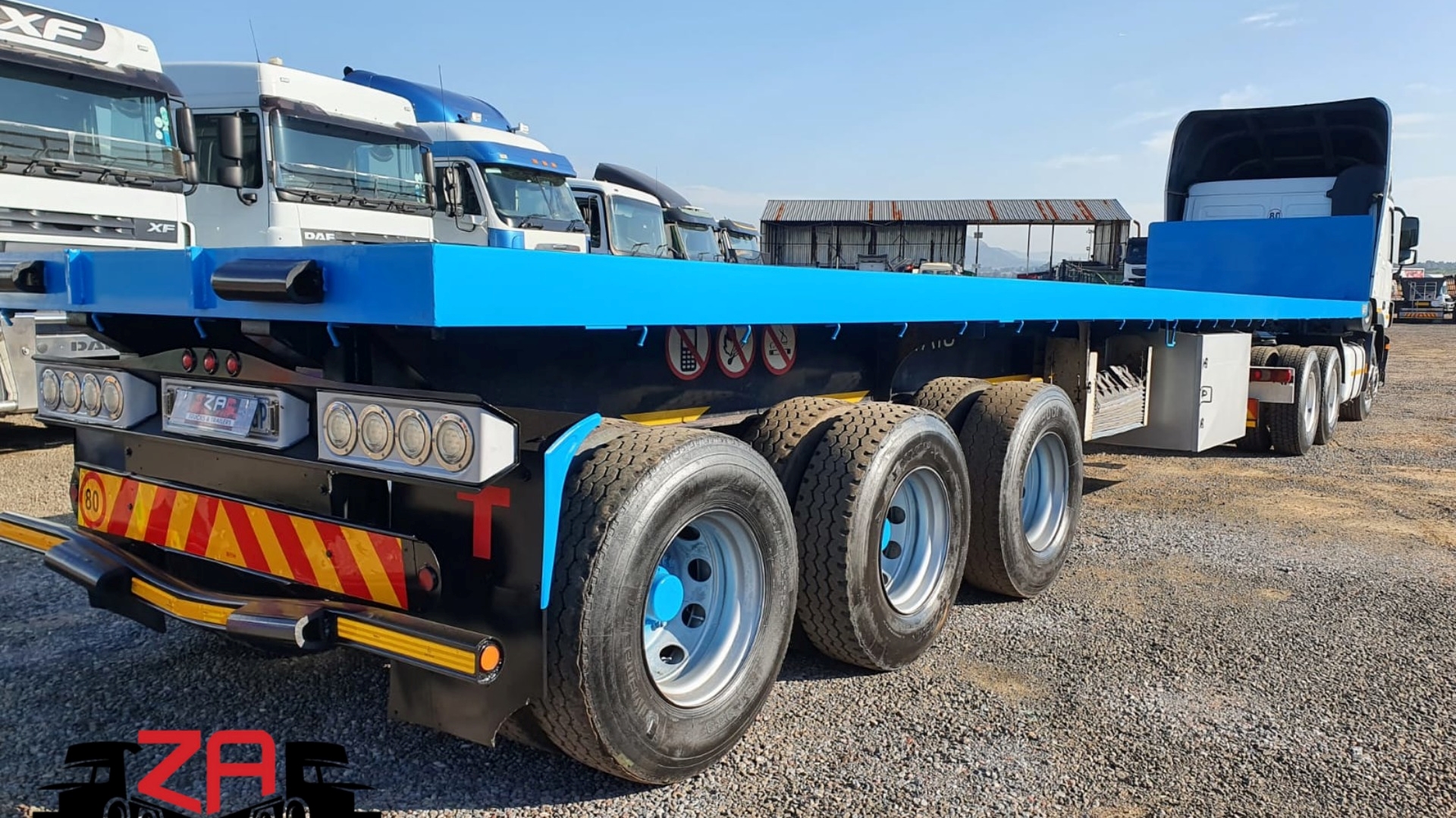 Henred Trailers Flat deck TRI AXLE HENRED FRUEHAUF TRAILER 2018 for sale by ZA Trucks and Trailers Sales | Truck & Trailer Marketplaces