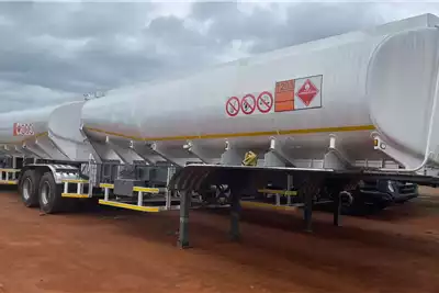 Tank Clinic Fuel tanker 2007 for sale by SA North Truck And Trailer | Truck & Trailer Marketplaces