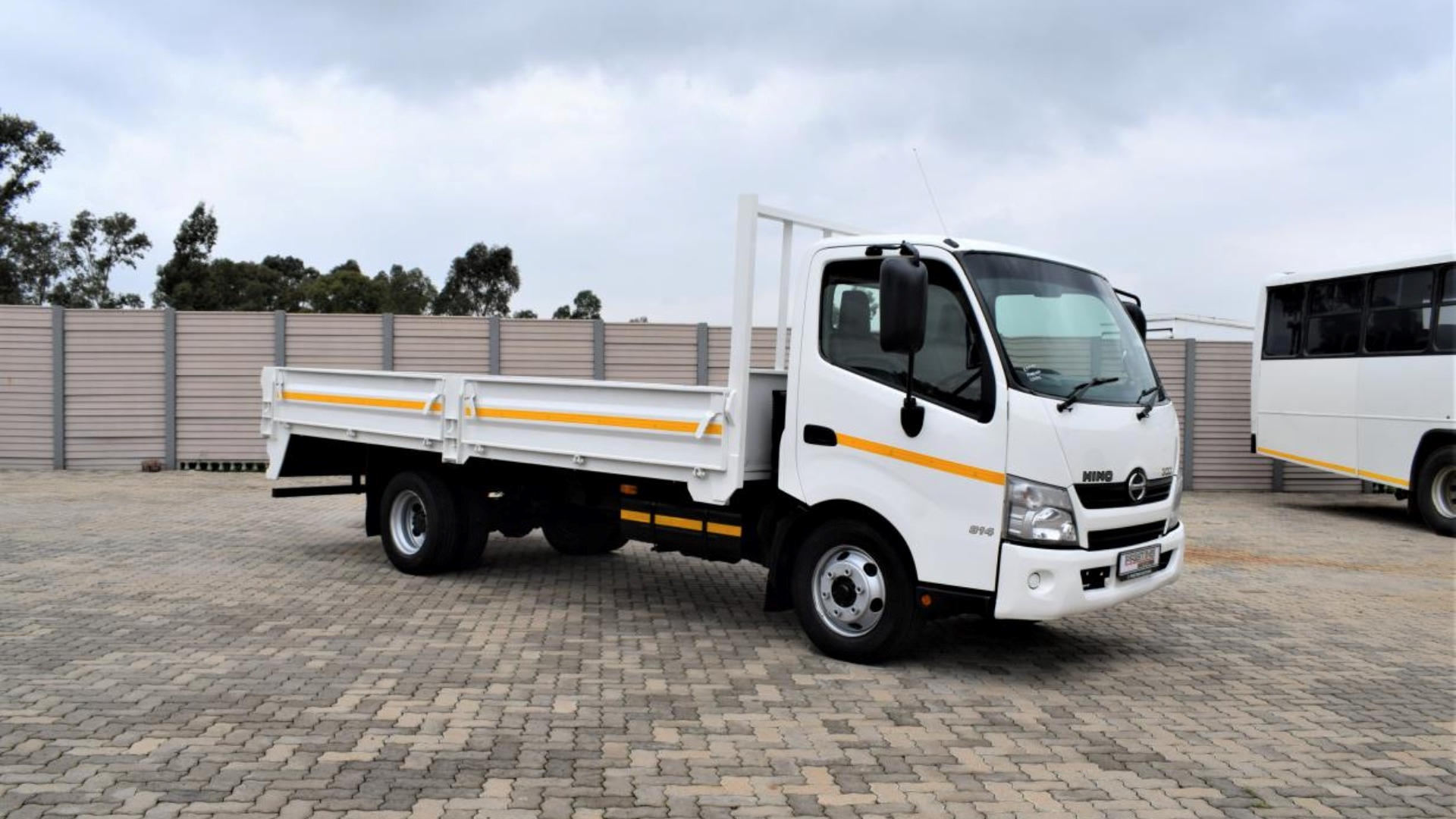 Hino Truck 300 Series 814 LWB Drop side 2014 for sale by Pristine Motors Trucks | Truck & Trailer Marketplaces