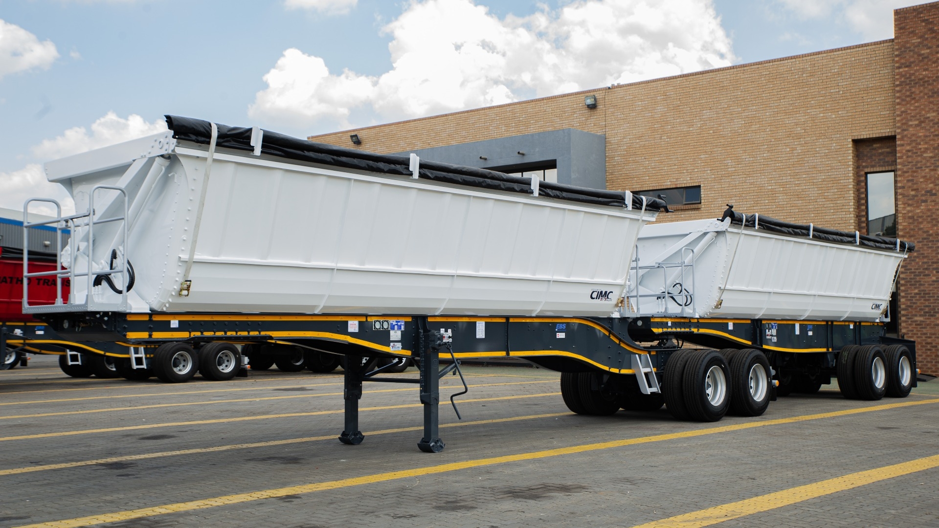 CIMC Trailers Side tipper 45m3 2022 for sale by CIMC Vehicles South Africa | Truck & Trailer Marketplaces
