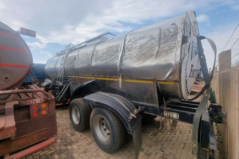 Hendred Trailers Stainless steel tank STAINLESS STEEL TANKER 2006