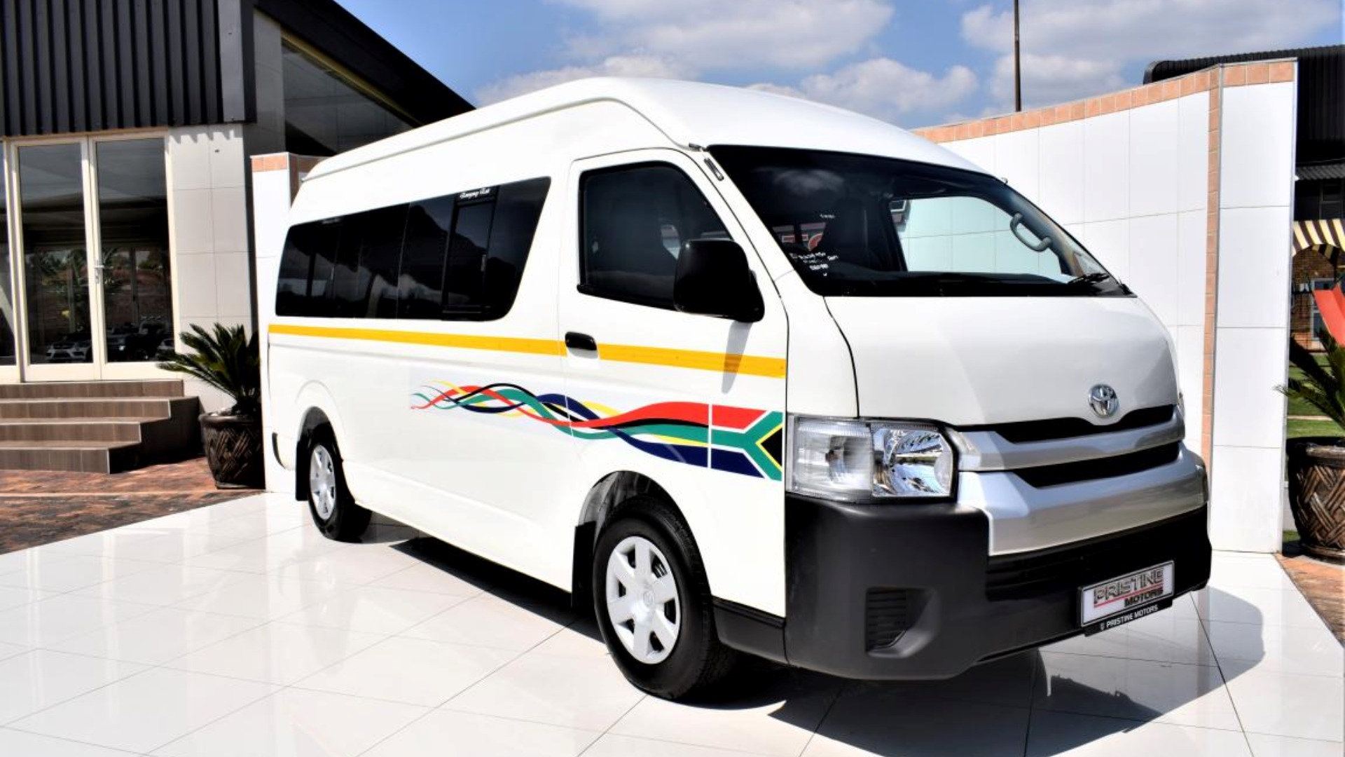 Toyota Buses 16 seater Quantum 2.5D 4D Sesfikile 16 Seater 2017 for sale by Pristine Motors Trucks | Truck & Trailer Marketplaces