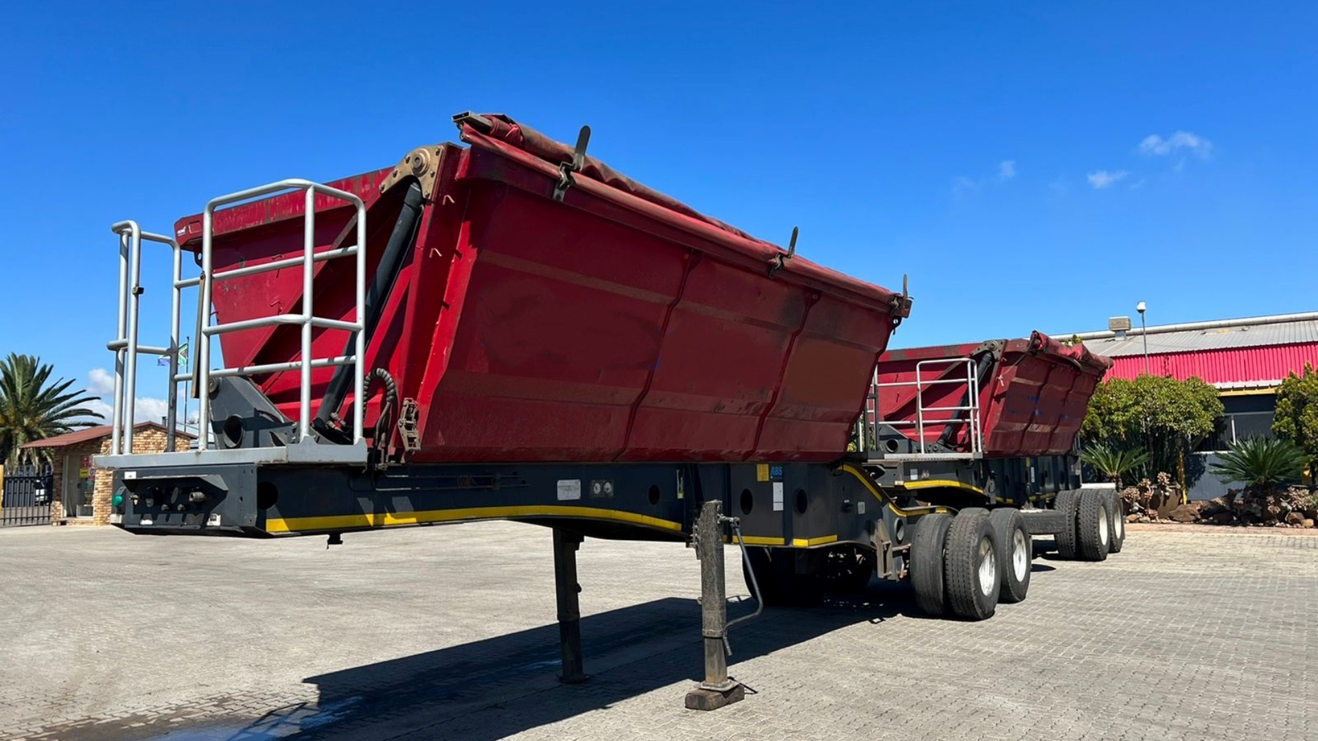 Afrit Trailers Side tipper AFRIT 25 CUBE SIDET TIPPER LINK 2014 for sale by East Rand Truck Sales | Truck & Trailer Marketplaces