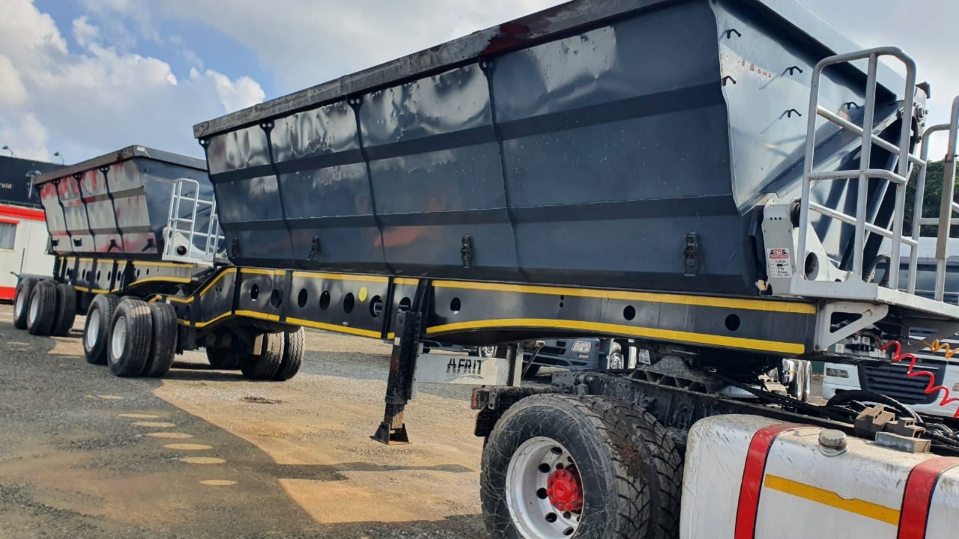 Afrit Trailers Side tipper 45 CUBE SIDE TIPPER AFRIT 2019 for sale by ZA Trucks and Trailers Sales | Truck & Trailer Marketplaces