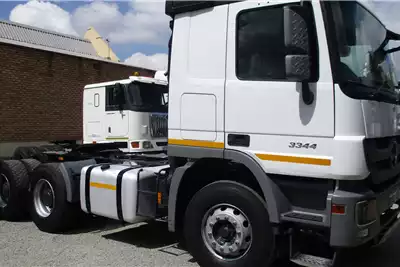 Truck 33-44 Actros with Hydraulicks 2015