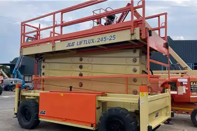 JLG Scissor lifts 2008 JLG 245 25 Lift Lux 25m Working Height Diesel 2008 for sale by Eazi Access | AgriMag Marketplace