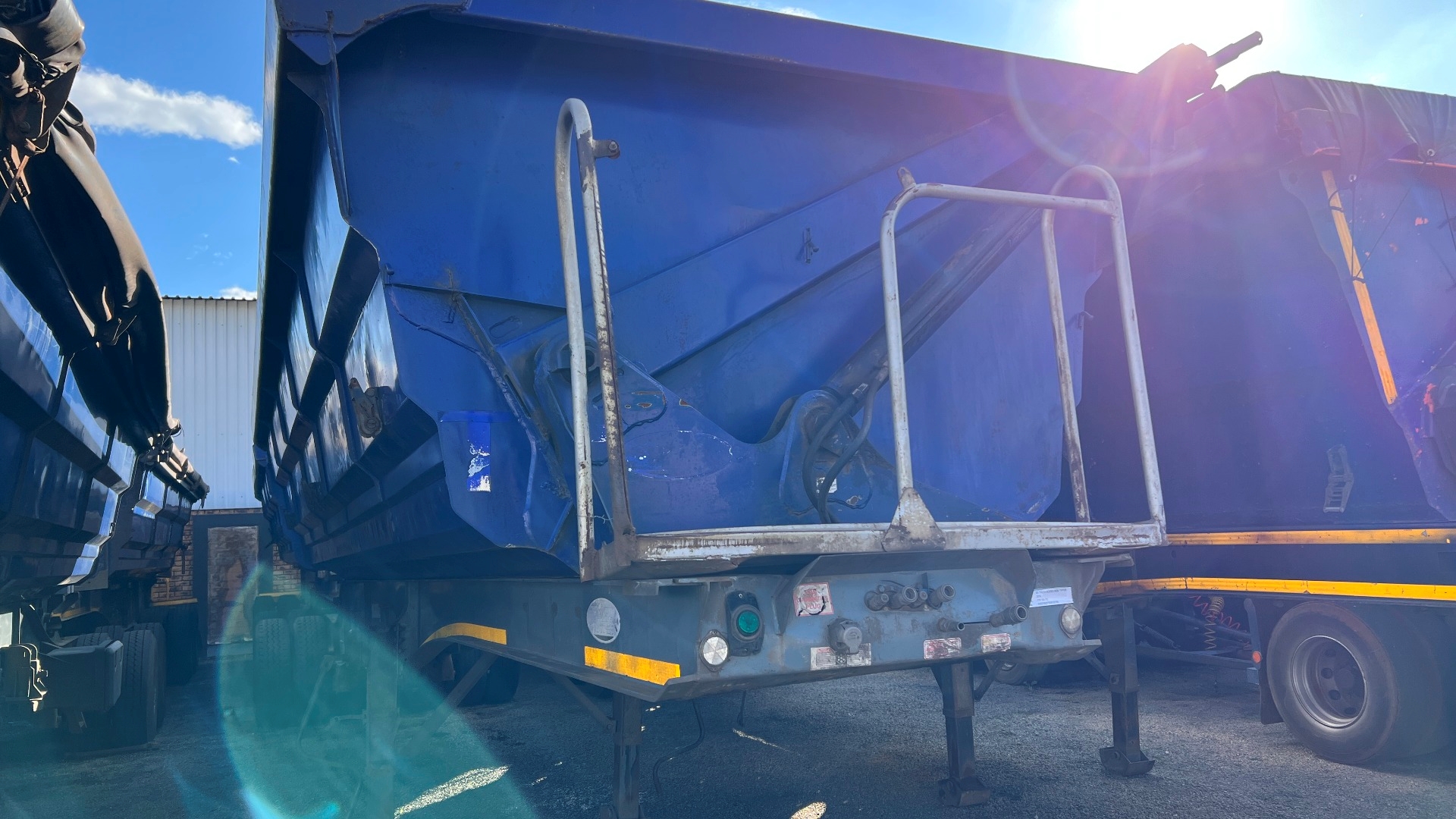 SA Truck Bodies Trailers 34Ton SA Truck Bodies Side Tipper 2014 for sale by Manmar Truck And Trailer | Truck & Trailer Marketplaces