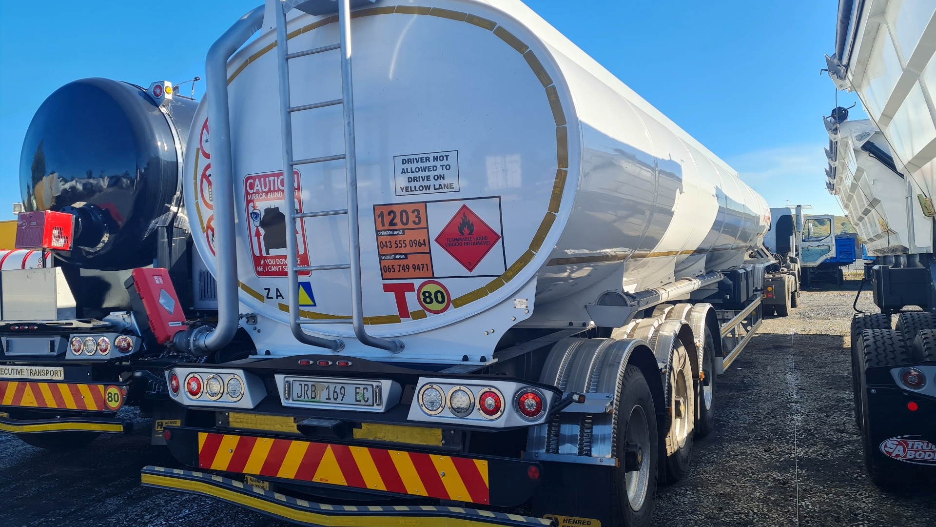 Henred Trailers Fuel tanker Fuel tanker Semi 2020 for sale by Benetrax Machinery | Truck & Trailer Marketplaces