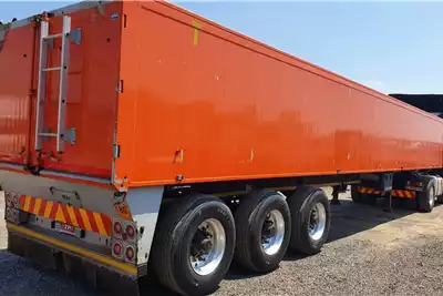 Afrit Trailers Grain carrier AFRIT ALUMINIUM WALKING FLOOR TRI AXLE TRAILER 2018 for sale by ZA Trucks and Trailers Sales | Truck & Trailer Marketplaces