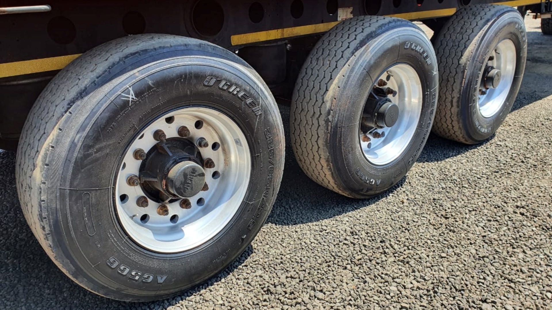 Afrit Trailers Grain carrier AFRIT ALUMINIUM WALKING FLOOR TRI AXLE TRAILER 2018 for sale by ZA Trucks and Trailers Sales | Truck & Trailer Marketplaces