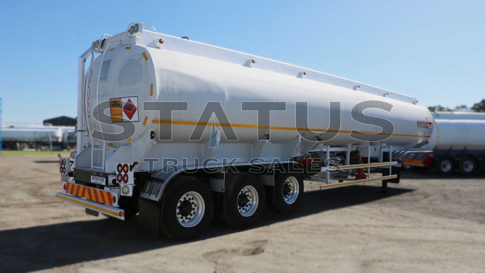 Tank Clinic Fuel tanker Tank Clinic 49000L Aluminium Fuel Tanker 2009 for sale by Status Truck Sales | Truck & Trailer Marketplaces