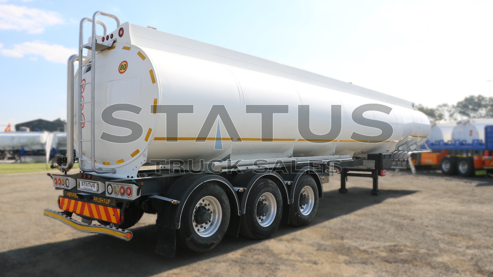 Henred Fuel tanker 2016 Henred Fruehauf Tri   Axle Fuel Tanker 2016 for sale by Status Truck Sales | Truck & Trailer Marketplaces