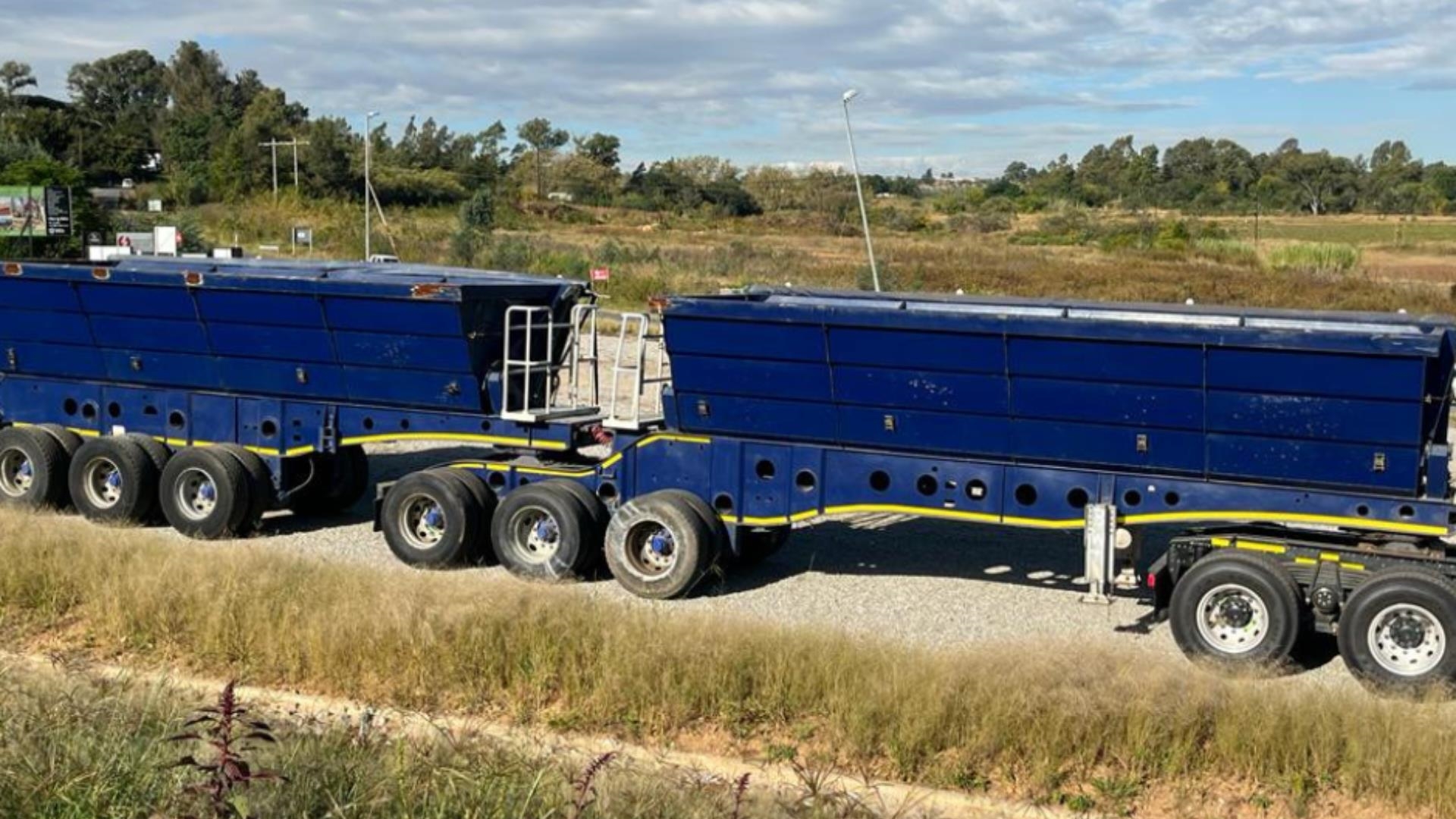 Afrit Trailers 2015 Afrit PBS Abnormal Side Tipper Trailer 2015 for sale by Truck and Plant Connection | Truck & Trailer Marketplaces