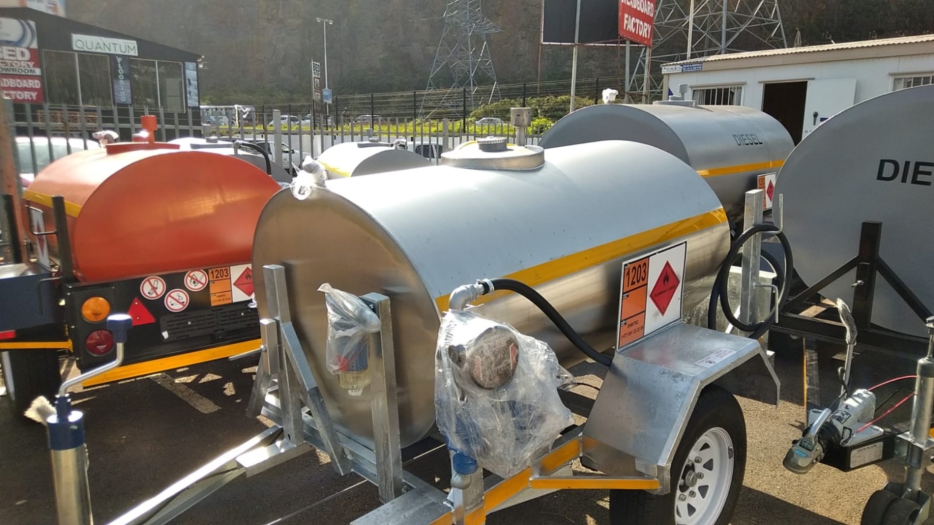 Custom Diesel bowser trailer 1500 Litre Stainless Steel Bowser FOR PETROL/AVGAS 2022 for sale by Jikelele Tankers and Trailers   | Truck & Trailer Marketplaces