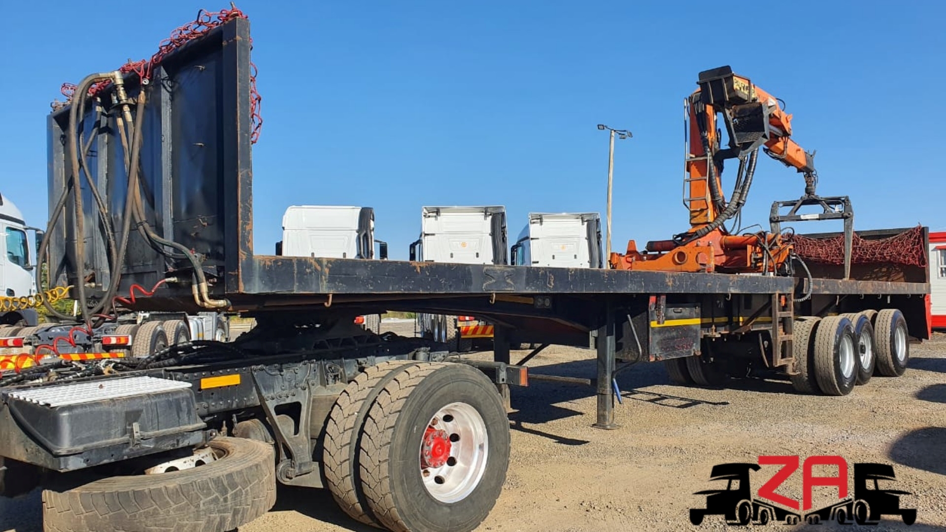 Henred Trailers Brick trailer HENRED FRUEHAUF TRI AXLE WITH PALFINGER PK14080 CR 1991 for sale by ZA Trucks and Trailers Sales | Truck & Trailer Marketplaces