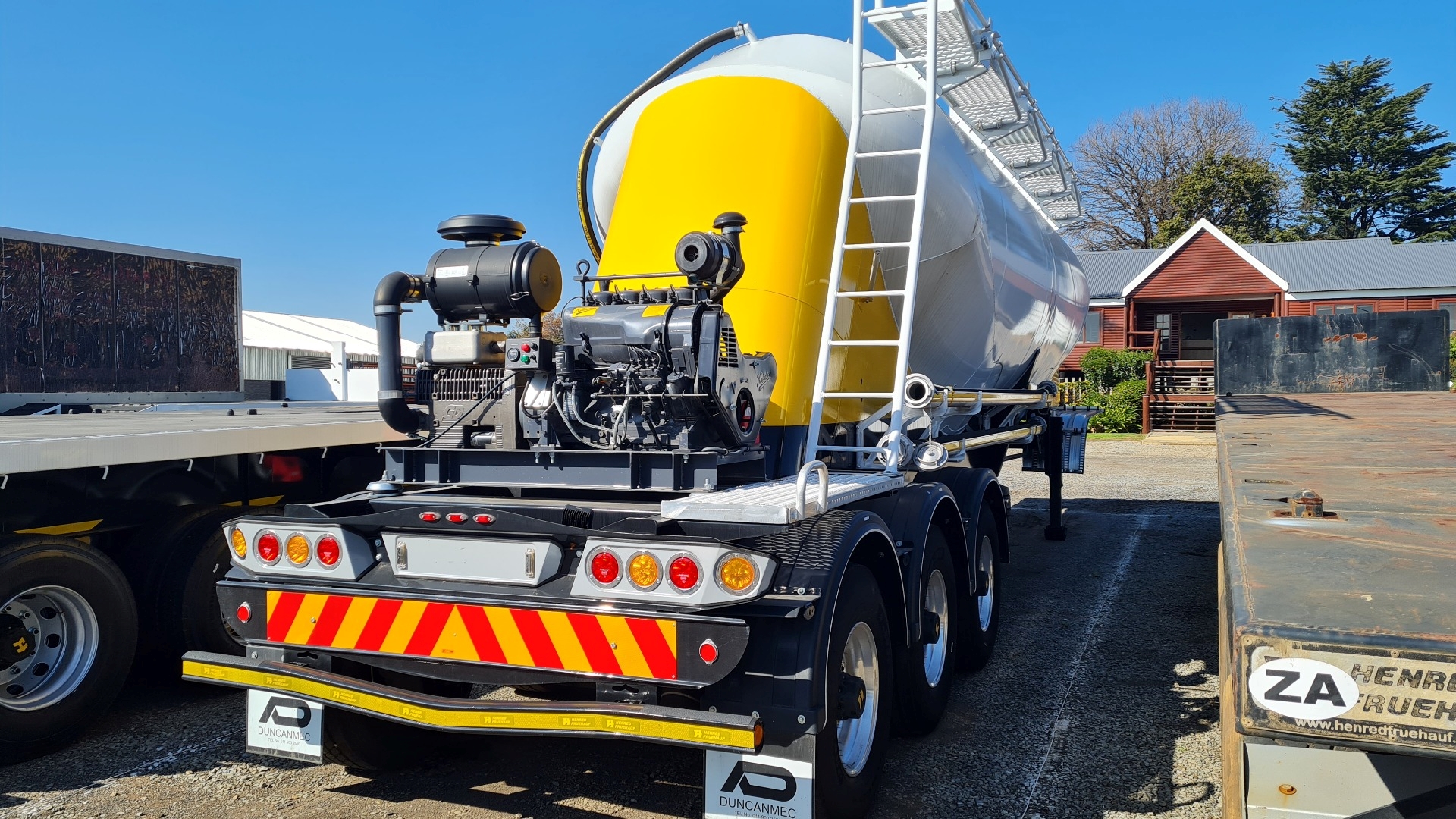 Duncanmec Trailers Dry bulk tanker Cement Tanker 40m3 2022 for sale by Benetrax Machinery | Truck & Trailer Marketplaces