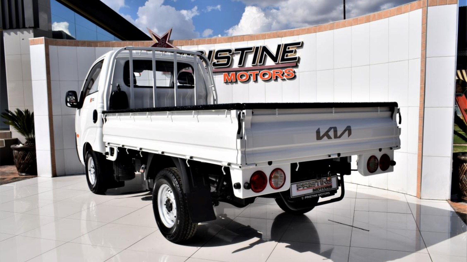Kia LDVs & panel vans K2700 2.7D Workhorse Dropside (Aircon) 2022 for sale by Pristine Motors Trucks | Truck & Trailer Marketplaces