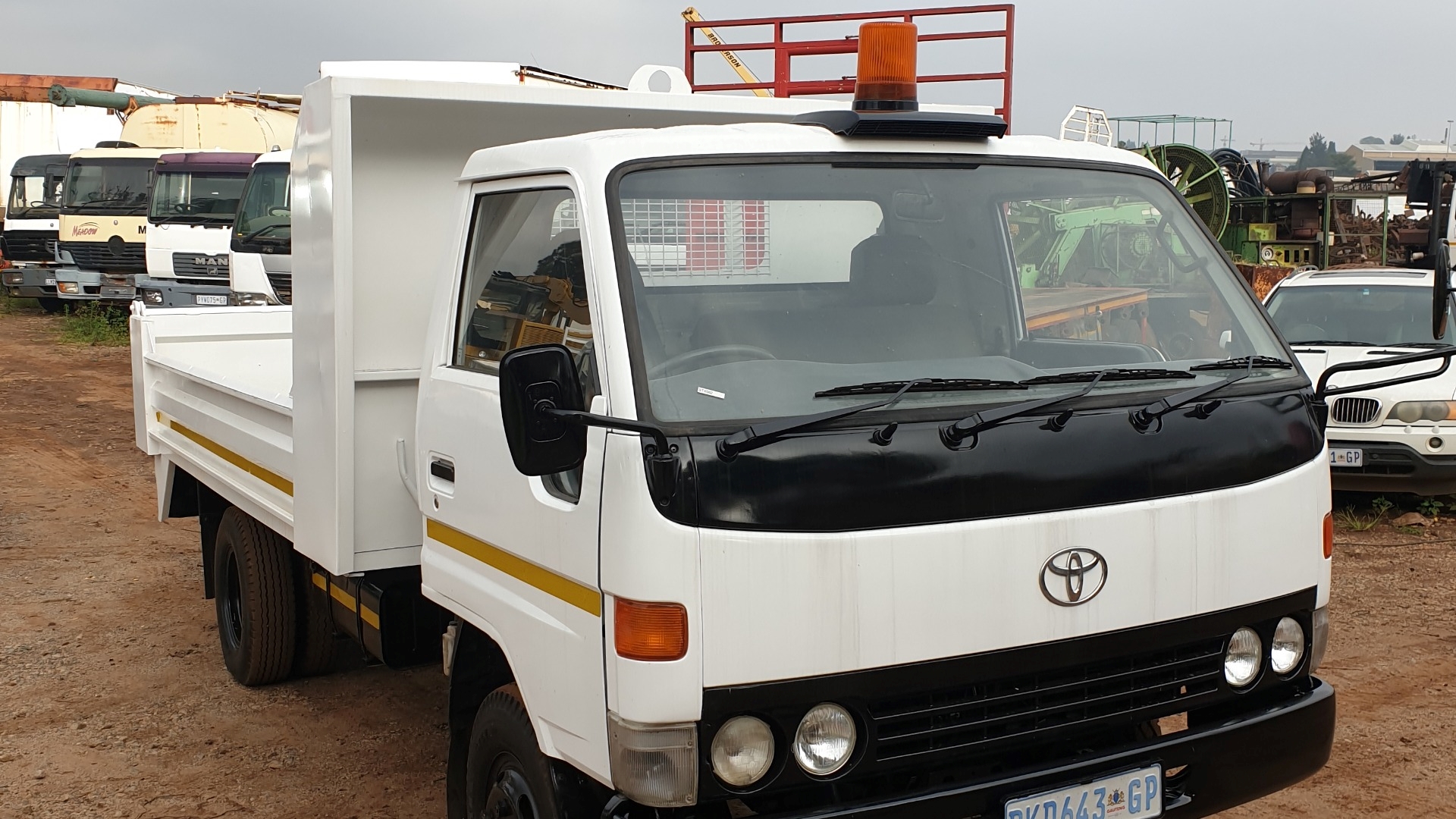 Used 1997 Toyota Dyna 4 Ton Tipper for sale in Gauteng by D and O truck and  plant | Please Contact