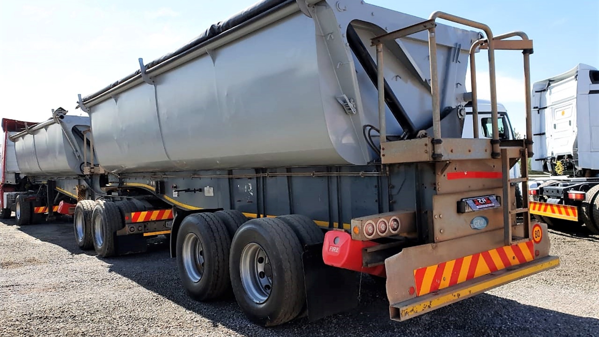 GRW Trailers Side tipper GRW SIDE TIPPER 45 CUBE 2018 for sale by ZA Trucks and Trailers Sales | Truck & Trailer Marketplaces